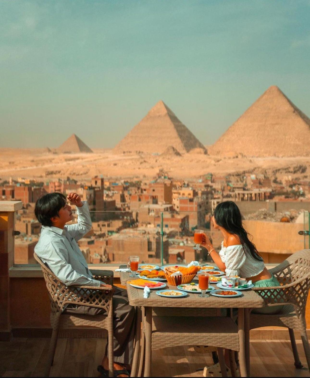 Celia Pyramids View Inn Nazlet el-Sîsi Exteriör bild